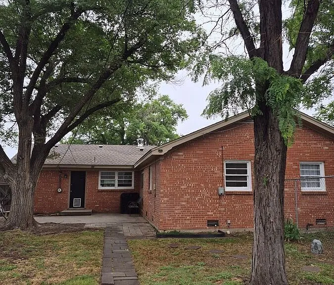 3719 Julie Dr — Photo 10