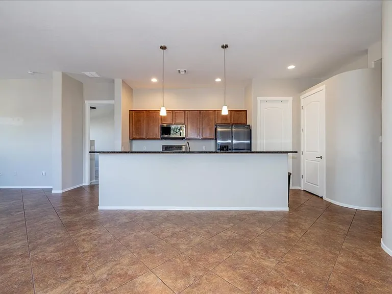 8721 E Perry Park Cir — Photo 11