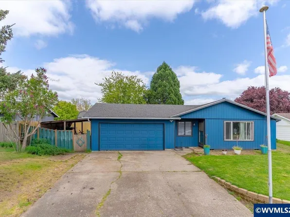 155 S 7th St, Jefferson, OR 97352