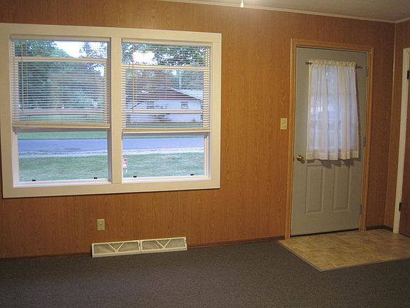 5th image of 207 N Saint Joseph St #4