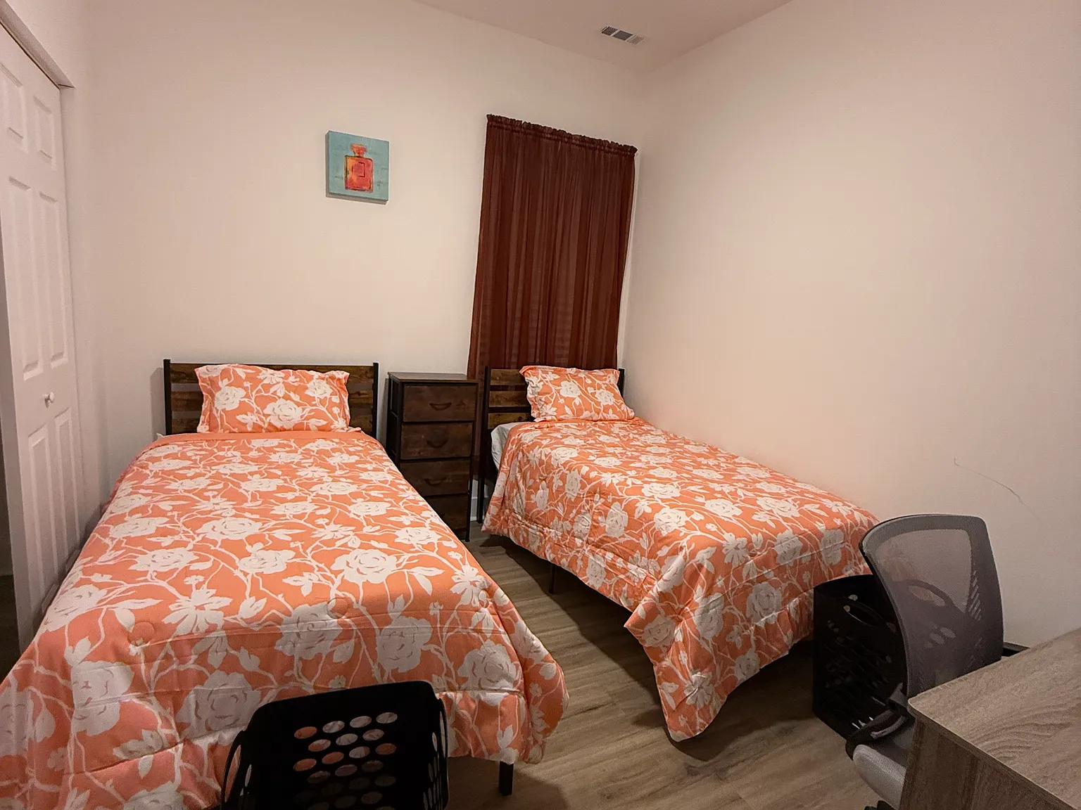 1 bed, 1600 sqft, $850 — Photo 4
