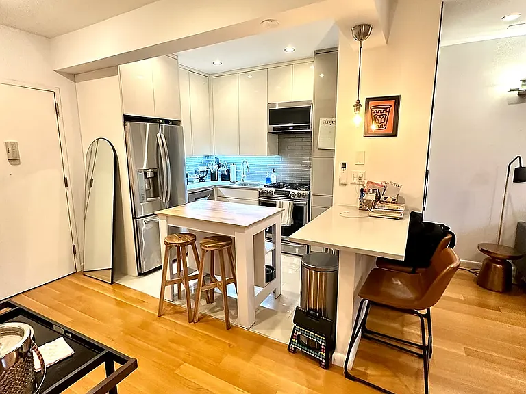 606 Metropolitan Ave #4 — Photo 3