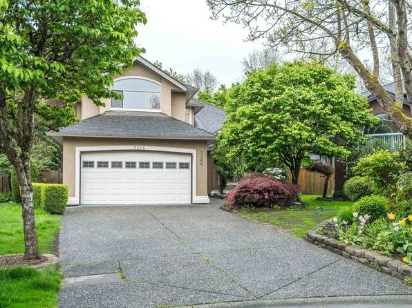9266 207th St, Langley, BC V1M 2W5
