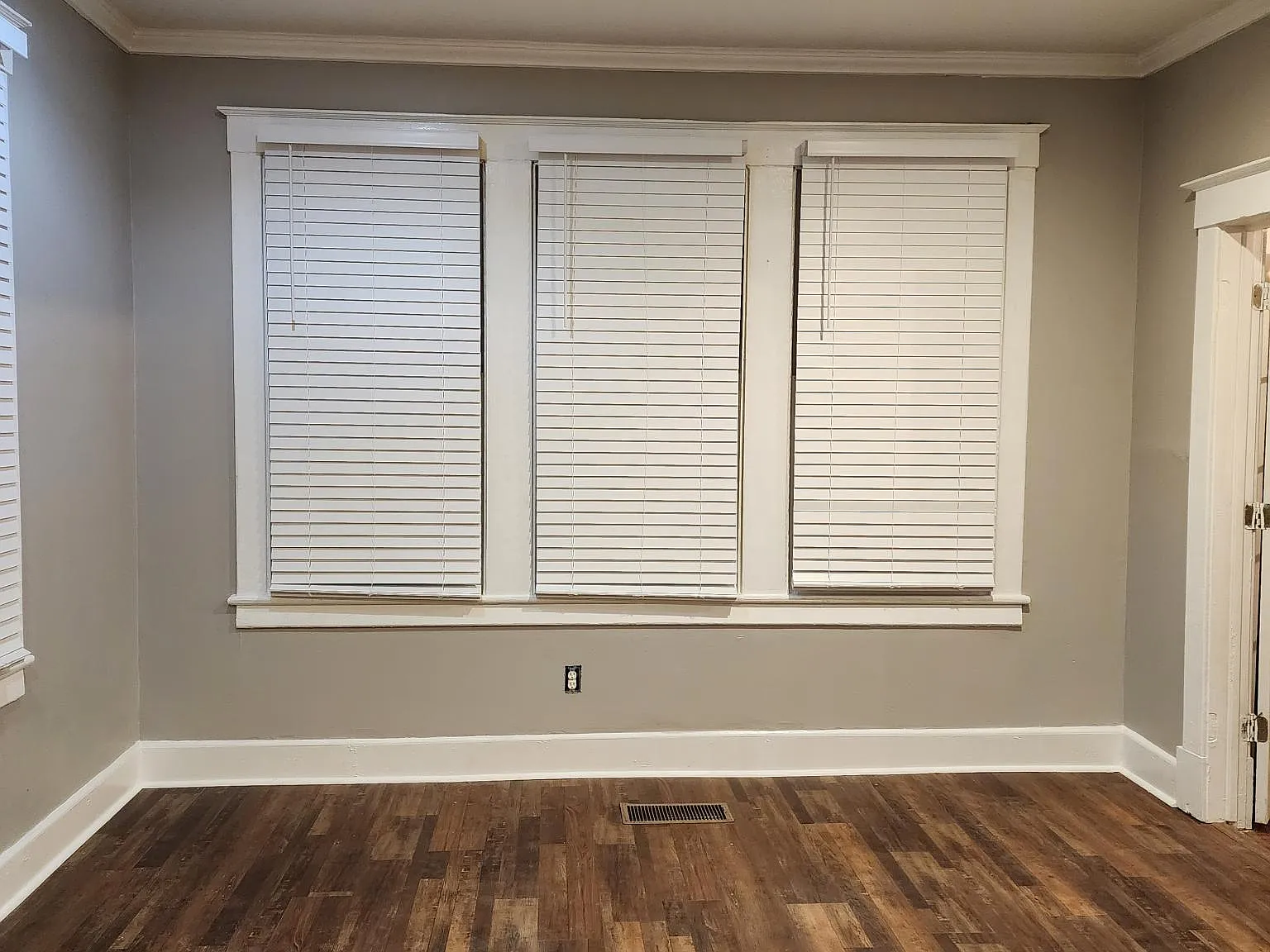 4 bed, 2016 sqft, $3,250 — Photo 3