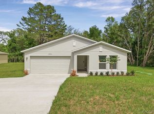 8951 N Amboy Dr, Citrus Springs, FL 34433