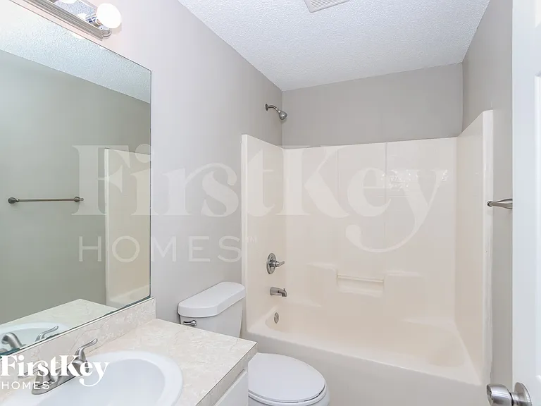 2655 San Filippo Dr SE — Photo 13