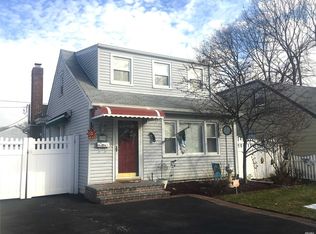 79 Beach Dr, Merrick, NY 11566