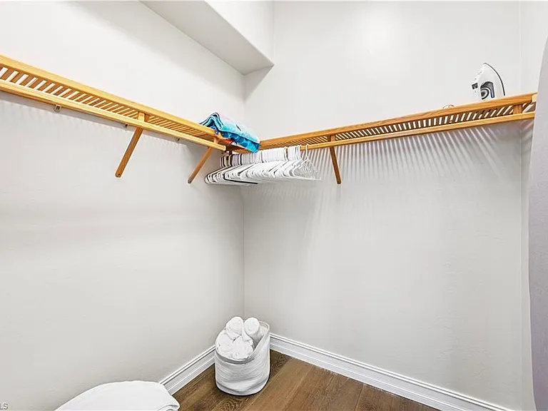 2738 Tiburon Blvd E #B-406 — Photo 20