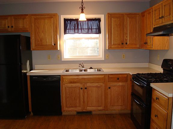 2nd image of 209 Chelmsford Dr