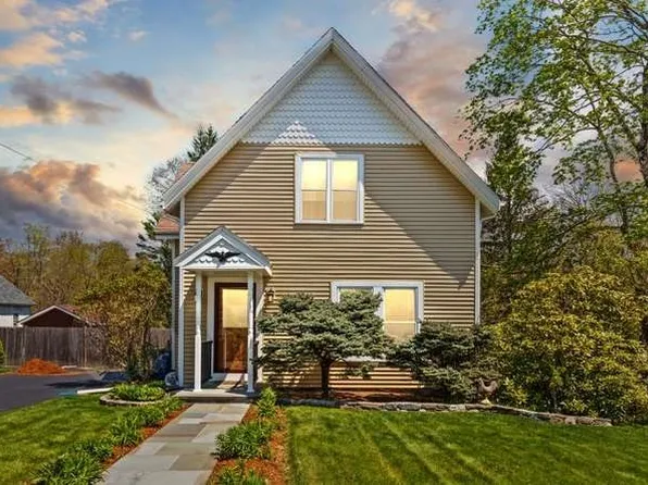 56 S Worcester St, Norton, MA 02766