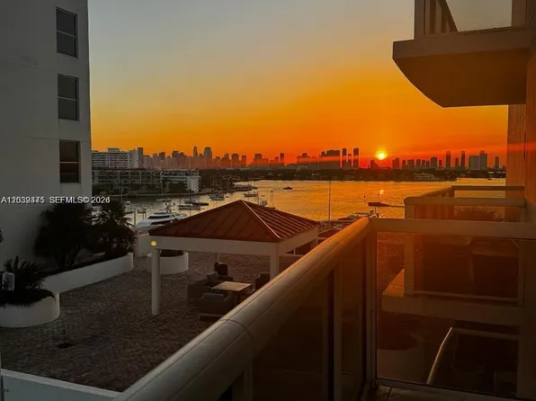 1900 Sunset Harbour Dr, Miami Beach, FL