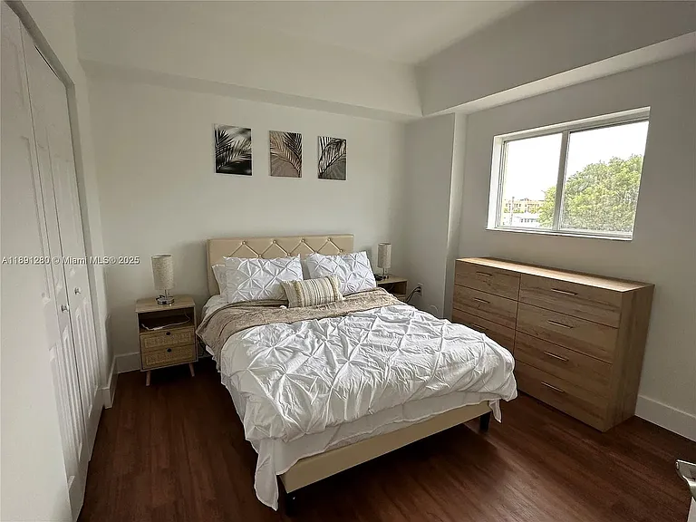 1638 SW 3rd St #303 — Photo 11