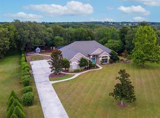 5409 Green Briar Dr, Lady Lake, FL 32159