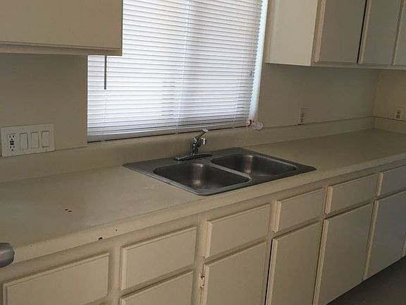 4th image of 14733 Nelson Ave APT 103