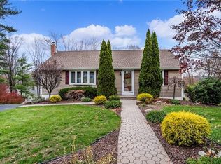 4 Arthur St, Cortlandt Manor, NY 10567