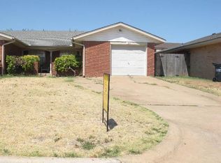 1317 Sequoyah St, Moore, OK 73160