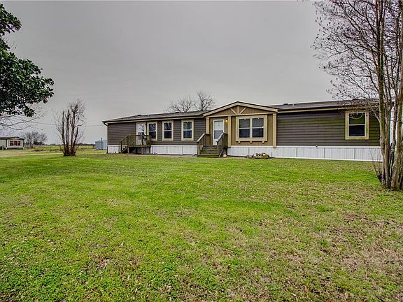 3rd image of 2081 Highway 164 W