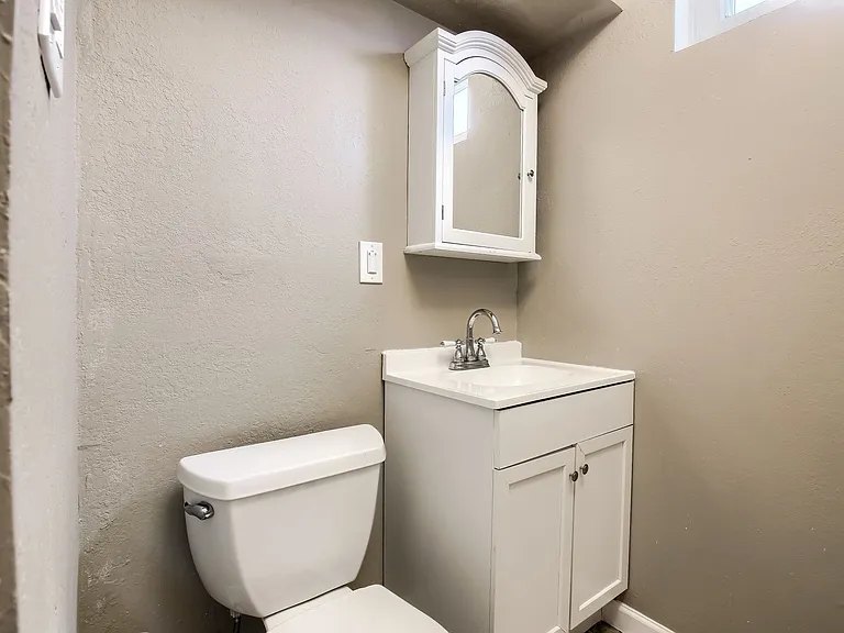 207 Teal St — Photo 26