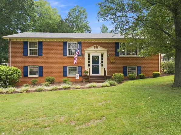370 Oakland Cir, Lynchburg, VA 24502