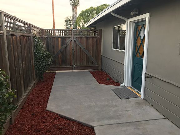 3rd image of 11841 Southwood Dr