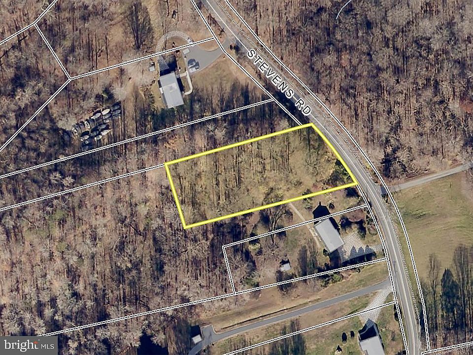 1st image of 890 Stevens Rd