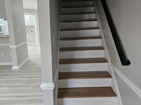 2nd image of 4723 Fairway Dr #4723