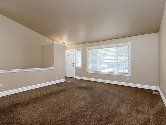 4th image of 2032 Swanson Ln