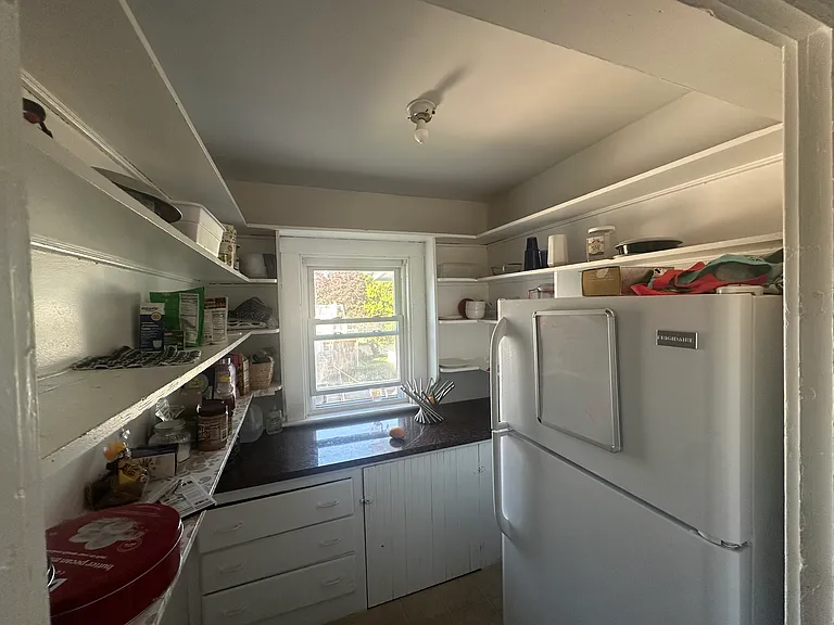 114-116 Pacific St #3 — Photo 6