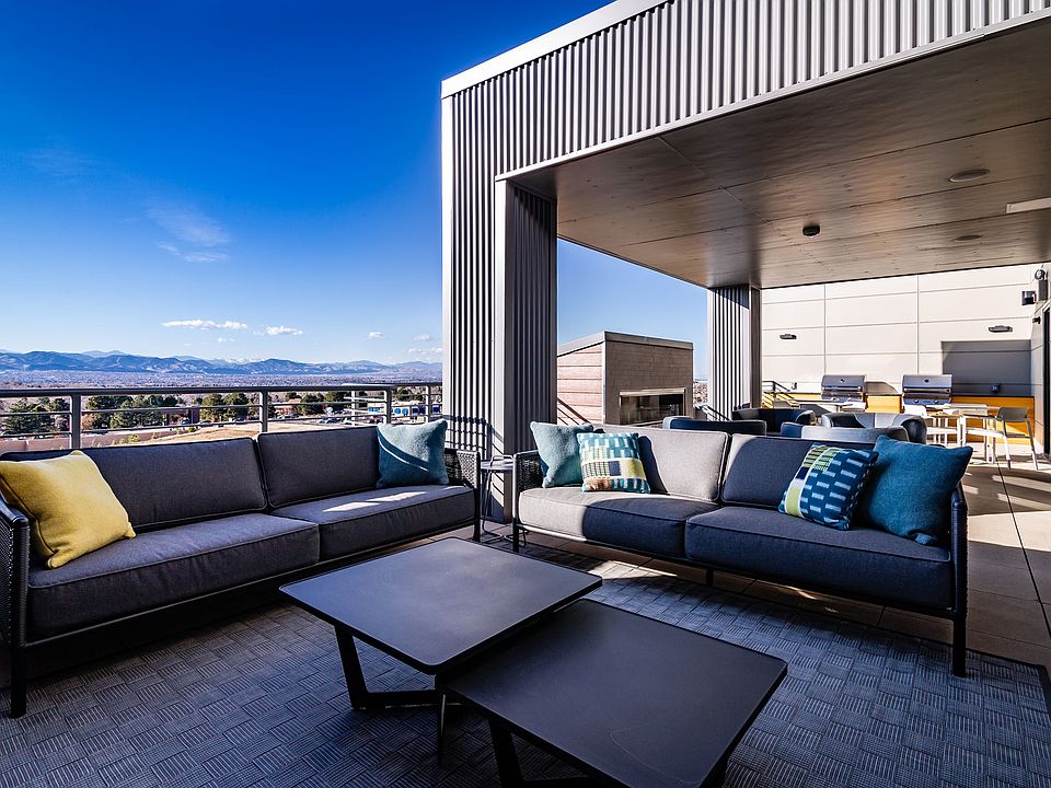 Rooftop deck