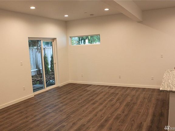4th image of 20904 72nd Ave W #202