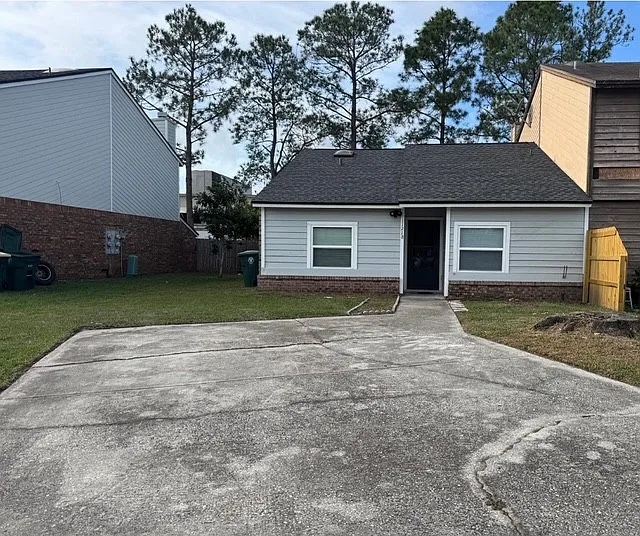 Shady Glen Dr, Jacksonville — Photo 3