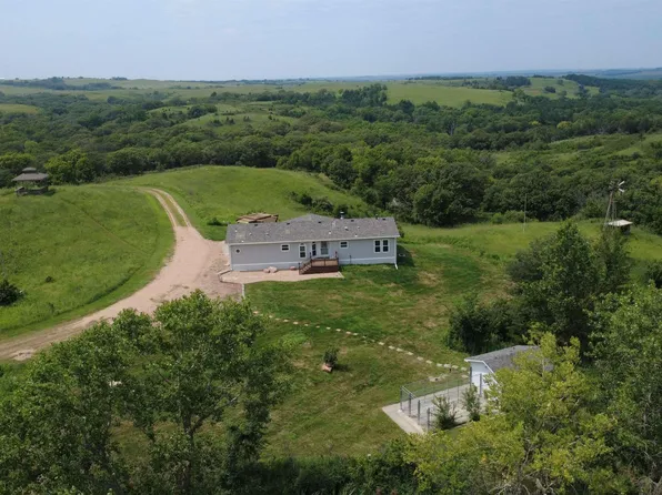 70565 Highway 15, Fairbury, NE 68352