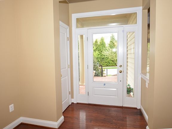 Foyer with coat closet