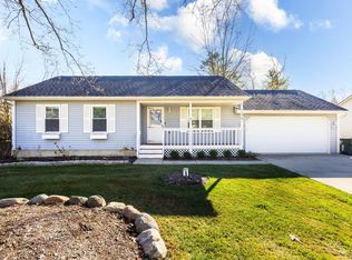 1356 Miller Rd, Lake Orion, MI 48362