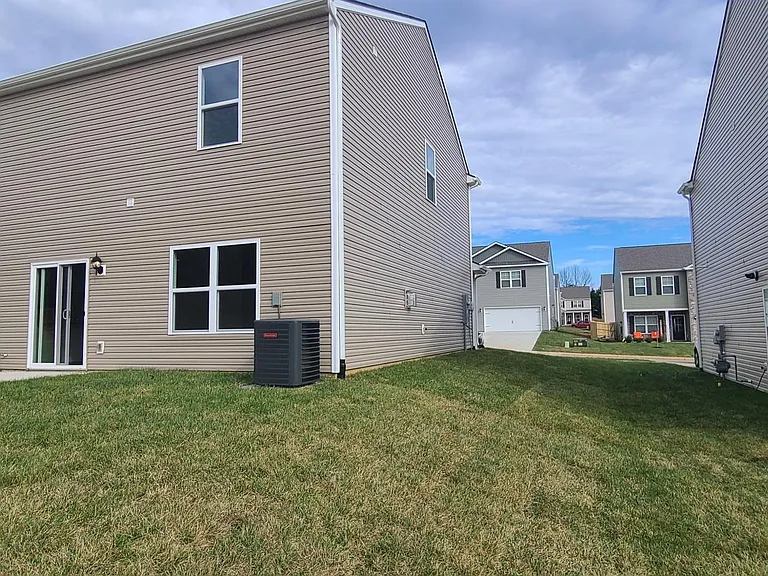 8685 Leeanna Brooke Ln — Photo 23