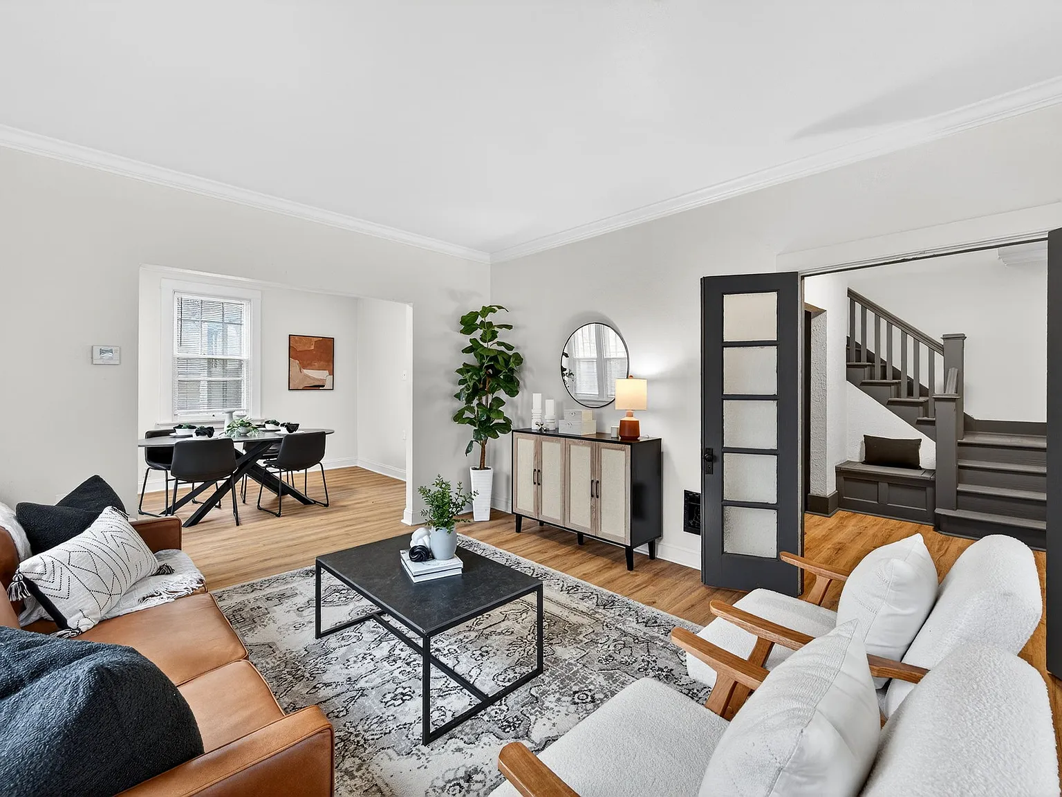 2 bed, 1.5 bath, 1301 sqft, $1,871 — Photo 3