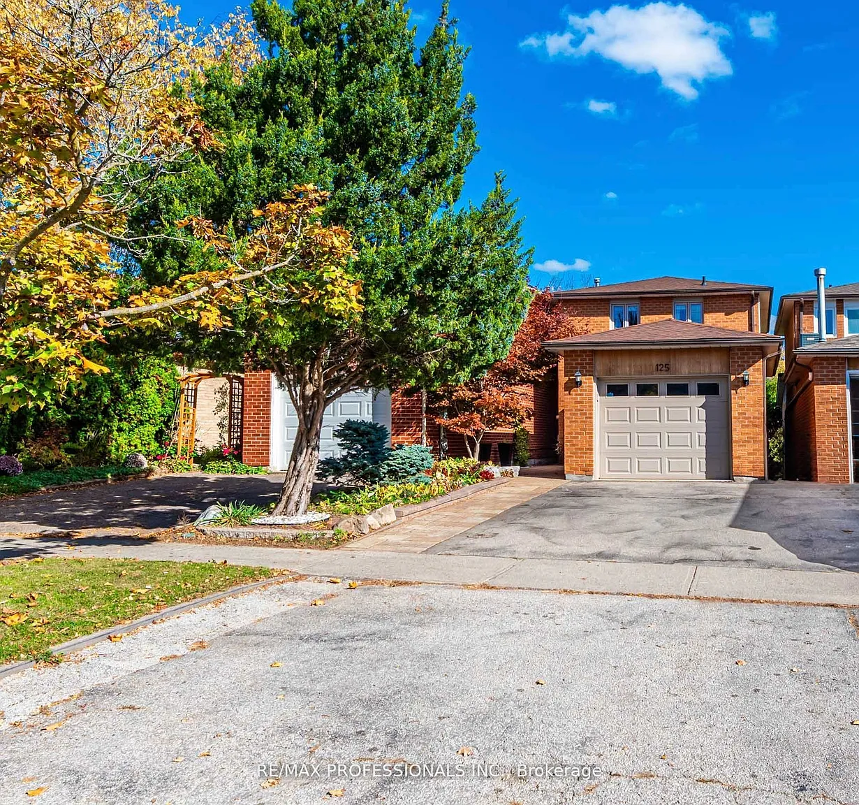 125 Kersey Cres photo 1