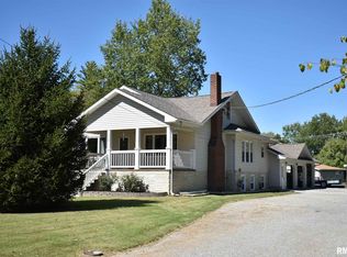 305 W Reed St, Benton, IL 62812