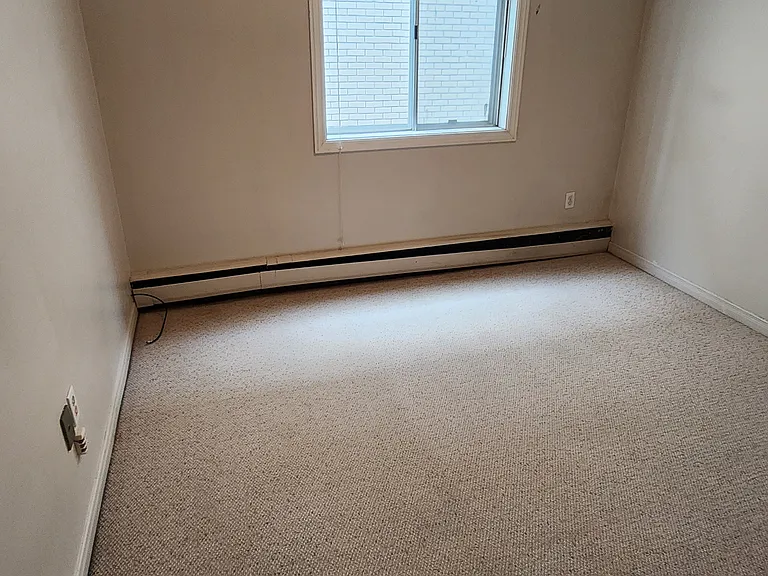 1724 10a St SW #204 — Photo 7