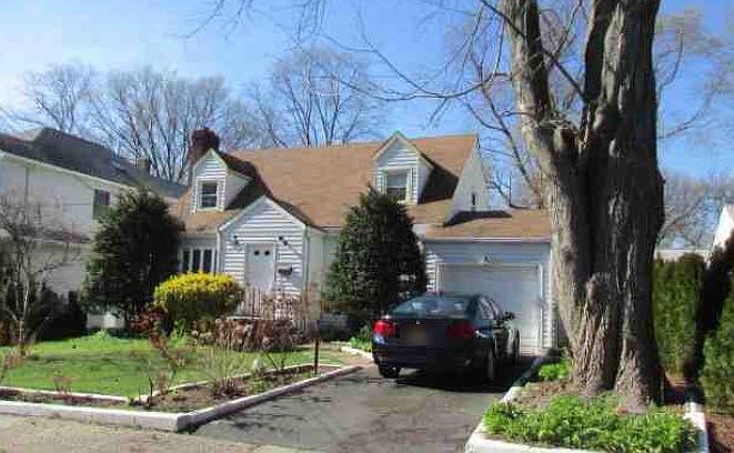 2nd image of 45 Voorhees St