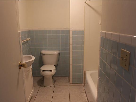 4th image of 2380 Sunset Blvd APT 5
