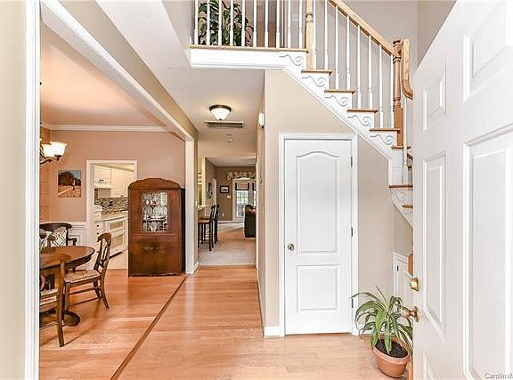 3rd image of 7616 Rolling Meadows Ln