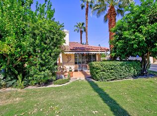 161 Willow Lake Dr, Palm Desert, CA 92260