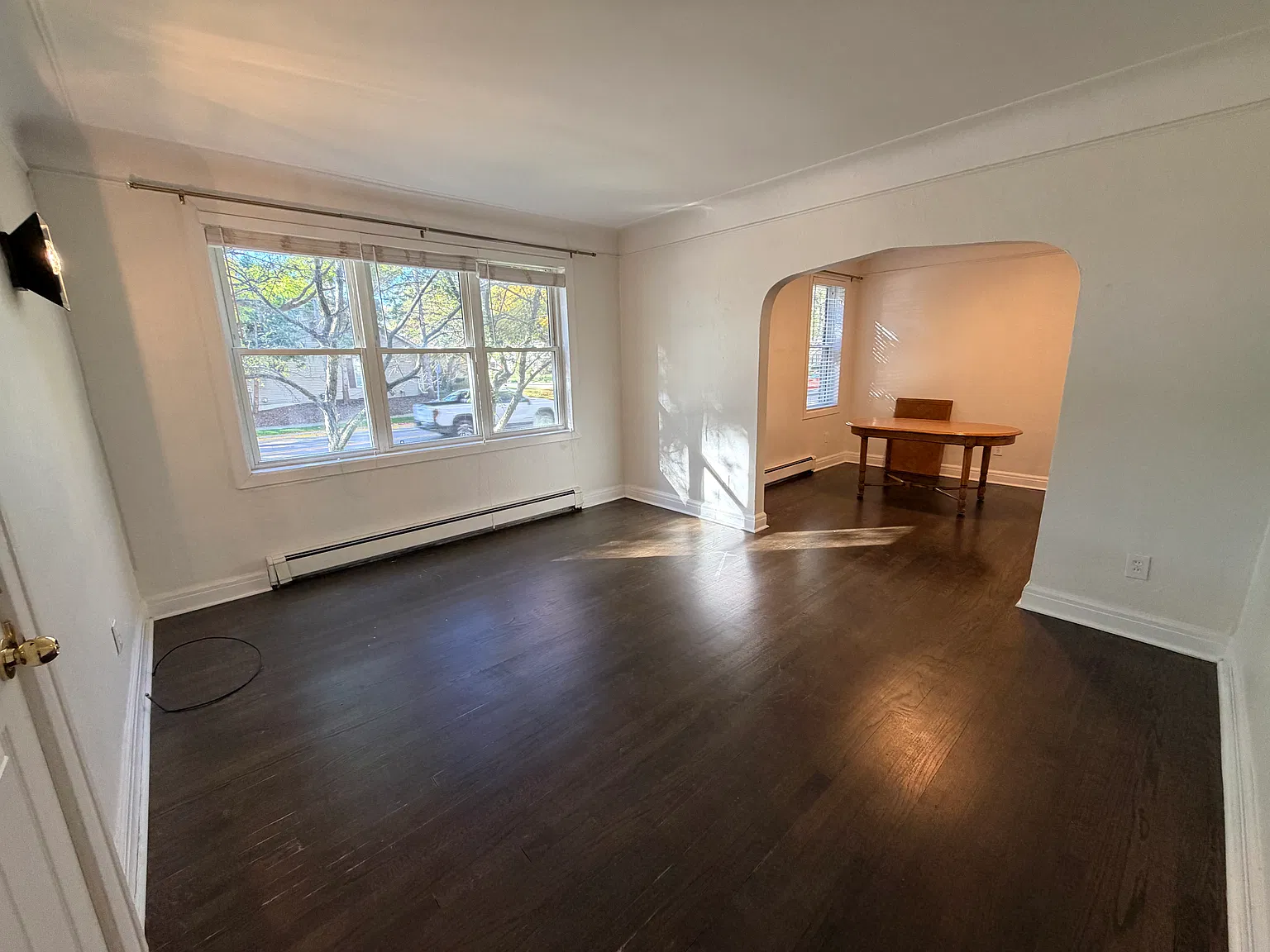 166 W Lincoln St — Photo 4
