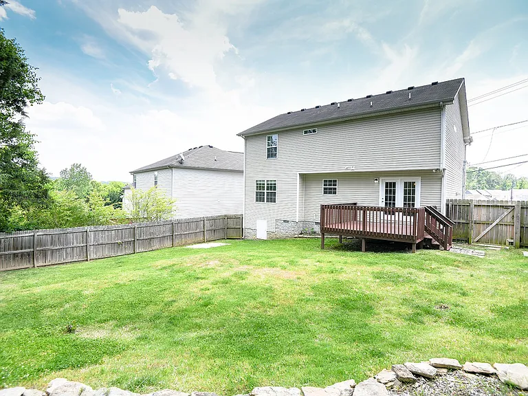 132 Tulip Grove Point — Photo 47