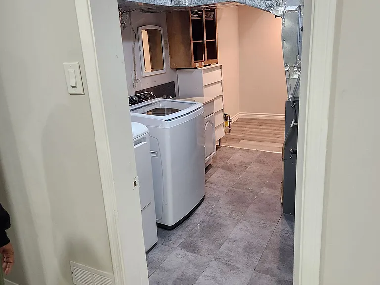 23 Hartsville Ave #BASEMENT — Photo 7