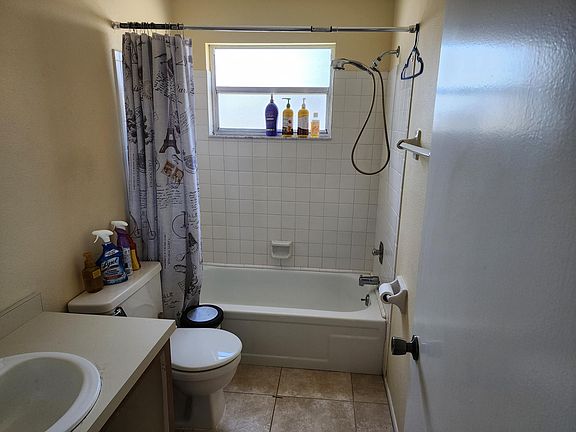2nd image of 2667 Woodgate Ln #E-12