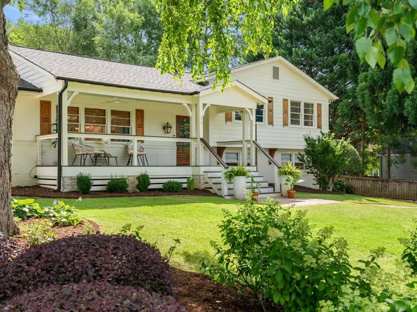 17 N Brookwood Dr, Greenville, SC 29605