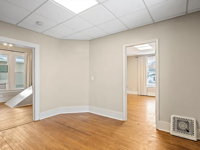701 Washtenaw Rd — Photo 14