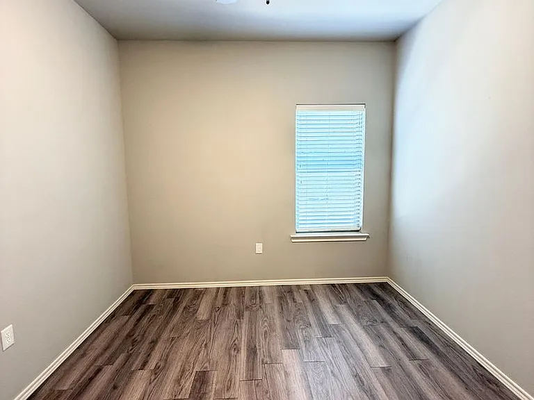 1217 Preston Trl — Photo 22